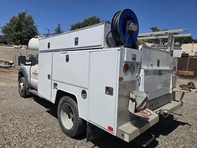 USED 2012 FORD F-550