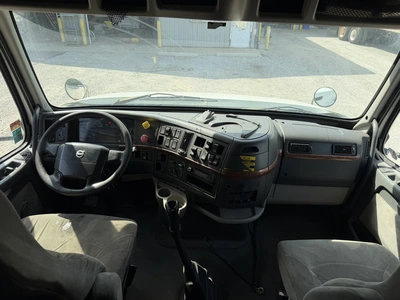 Used 2009 VOLVO VNL Conventional trucks Indiana US | Miedema Asset Management Group #1414615