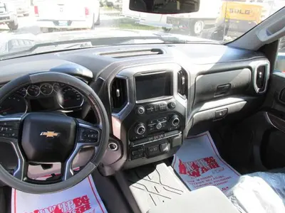Used 2022 CHEVROLET SILVERADO 2500 Pickup Trucks Manitoba CA | Conquest Truck & Auto Sales #1438049