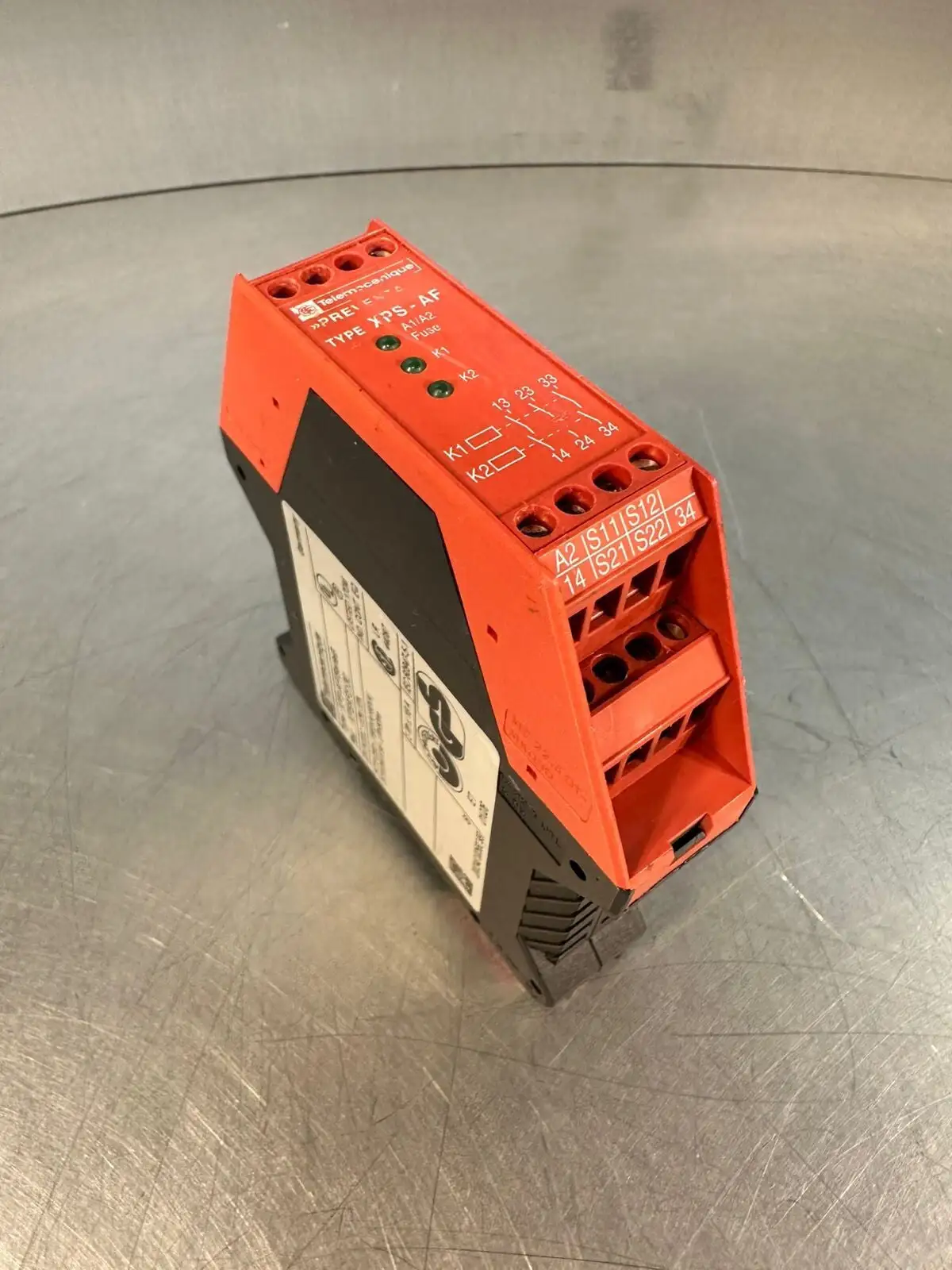 Telemecanique XPS-AF /Series B Safety Relay 24V-AC/DC +10%/-15% (4.2.5)