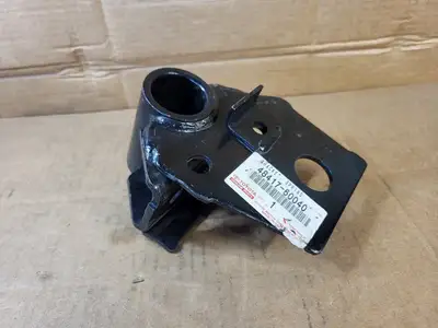 USED TOYOTA 48417-60040
