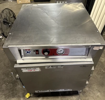 174-0153 Metro C563-SFS-U Half Size Mobile Heated Hot Food Warmer