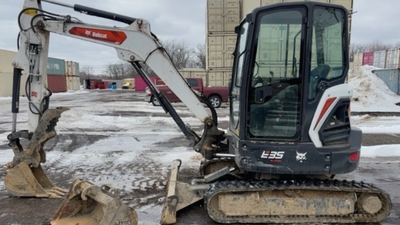 USED 2022 Bobcat E32 R2