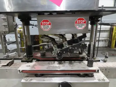 Stainless Bottle Capping Torque Machine Bottle Conveyor
