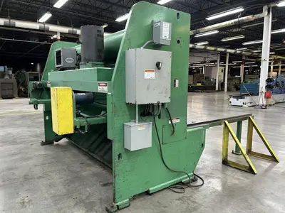 Used 1997 ACCURSHEAR 850010 Power Squaring Shears (Inch) Georgia US | The Equipment Hub #1083138