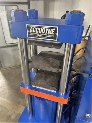 USED 2001 ACCUDYNE ACCUDYNE  PRESS