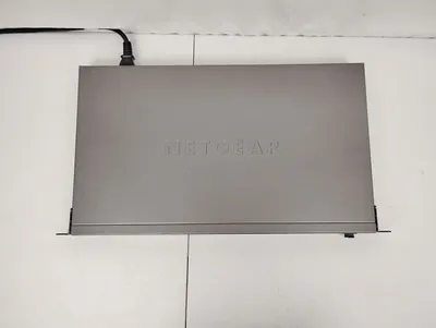 USED Netgear GS752TXS