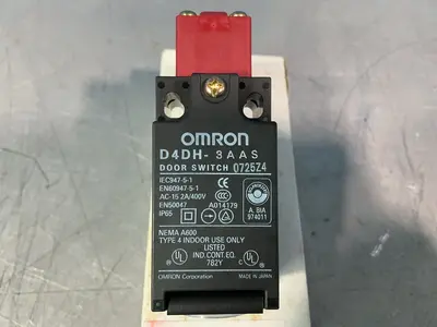 Used OMRON D4DH3AAS Relays & Switches Ohio US | HGR 24 #1572203