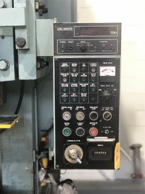 USED 1986 KOMATSU PRESSES KOMATSU OBS200-2 PRESS