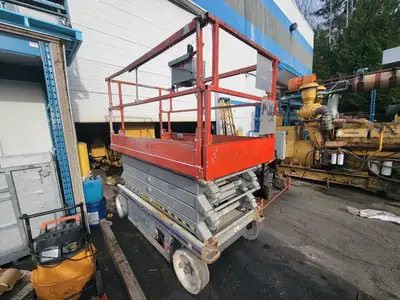 USED 2008 SKYJACK SJ3 4632