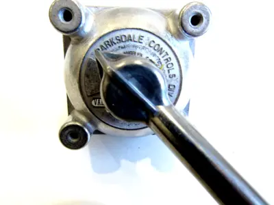 NEW BARKSDALE CONTROLS 9021-M-B VALVE 9021MB