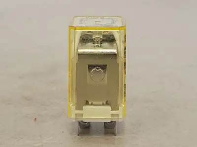 NEW IDEC RH2B-U