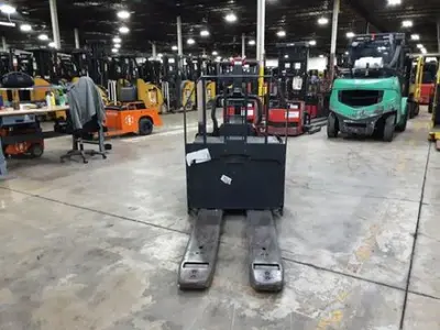 USED 2021 LINDE EWR30