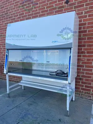 USED LABCONCO 302611100 CLASS II TYPE A2 LOGIC + BIOLOGICAL SAFETY CABINET 6 FT, 115V