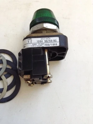USED Allen-Bradley 800T-P16
