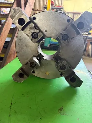 Bison Lathe Chuck 4-Jaw Self Centering Chuck  12.5" Diameter 1028 00