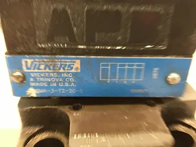 USED VICKERS DG4V3S22AMUHL760EN490