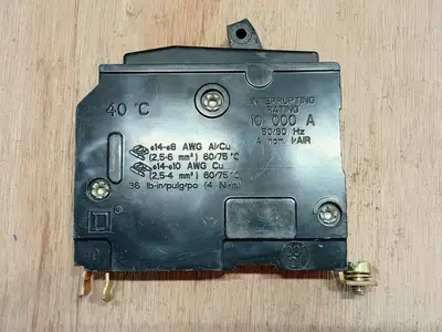 Used SQUARE D QOB120 Switchgears British Columbia CA | Lenmark #1438617