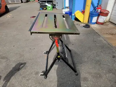 30" x 20" Portable Welding Workbench Table