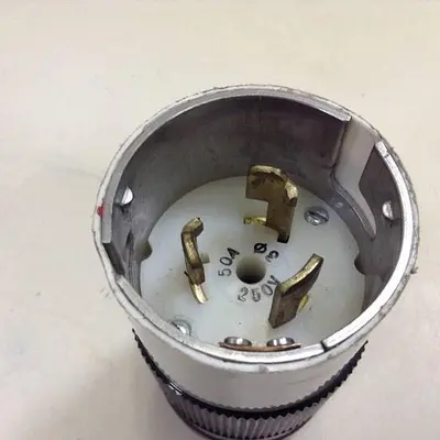USED LEVITON CS83-65C