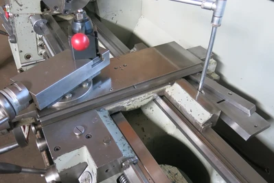 Clausing Colchester 15″ x 50″ Lathe with Taper in/mm