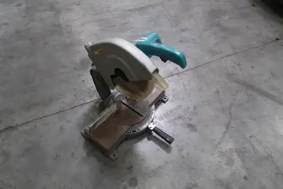USED MAKITA 2401B