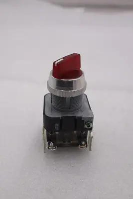 Allen Bradley 800T-10HRH2KB6AX ILLUMINATED SELECTOR SWITCH SER U STOCK K-3219