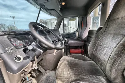 Used 2013 FREIGHTLINER DAY CAB Conventional trucks North Carolina US | Proxy Equipment #1385396