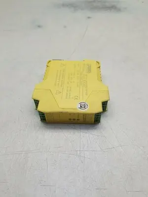 USED PHOENIX CONTACT PSR-SCP-24UC/ESAM4/3X1/1X2/B
