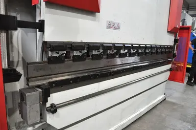 USED BAYKAL APHS 200 TON X 3100 MM CNC