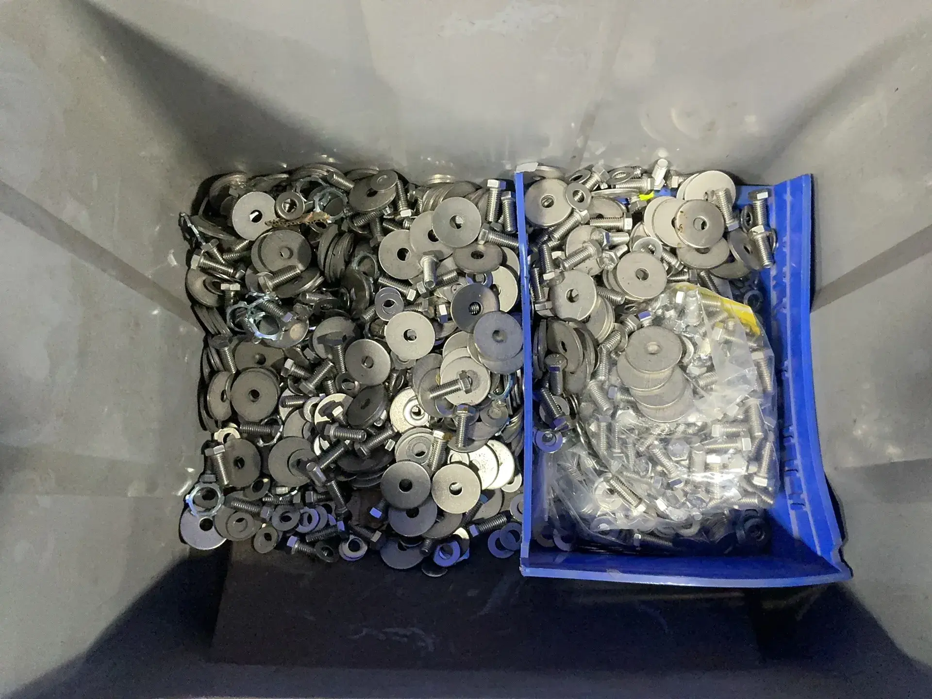 Used _UNKNOWN_ _UNKNOWN_ Hardware Washers Ohio US | HGR 24 #1372955