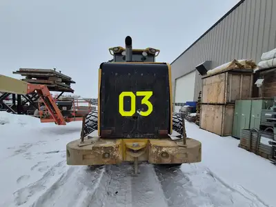 USED 2010 CATERPILLAR 930H