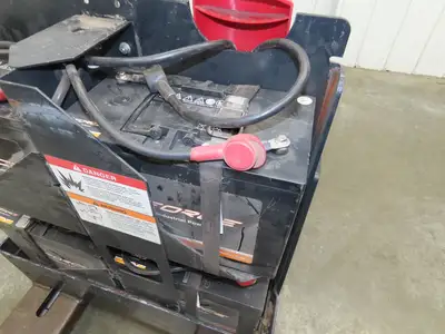 Crown WP3035-45 Electric Walkie Pallet Jack 4500 lb 45" Forks 9" Lift 24V 1765H