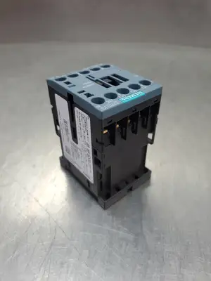 Siemens 3RT2018-1BB42 SIRIUS Contactor, 24VDC. 4C-48