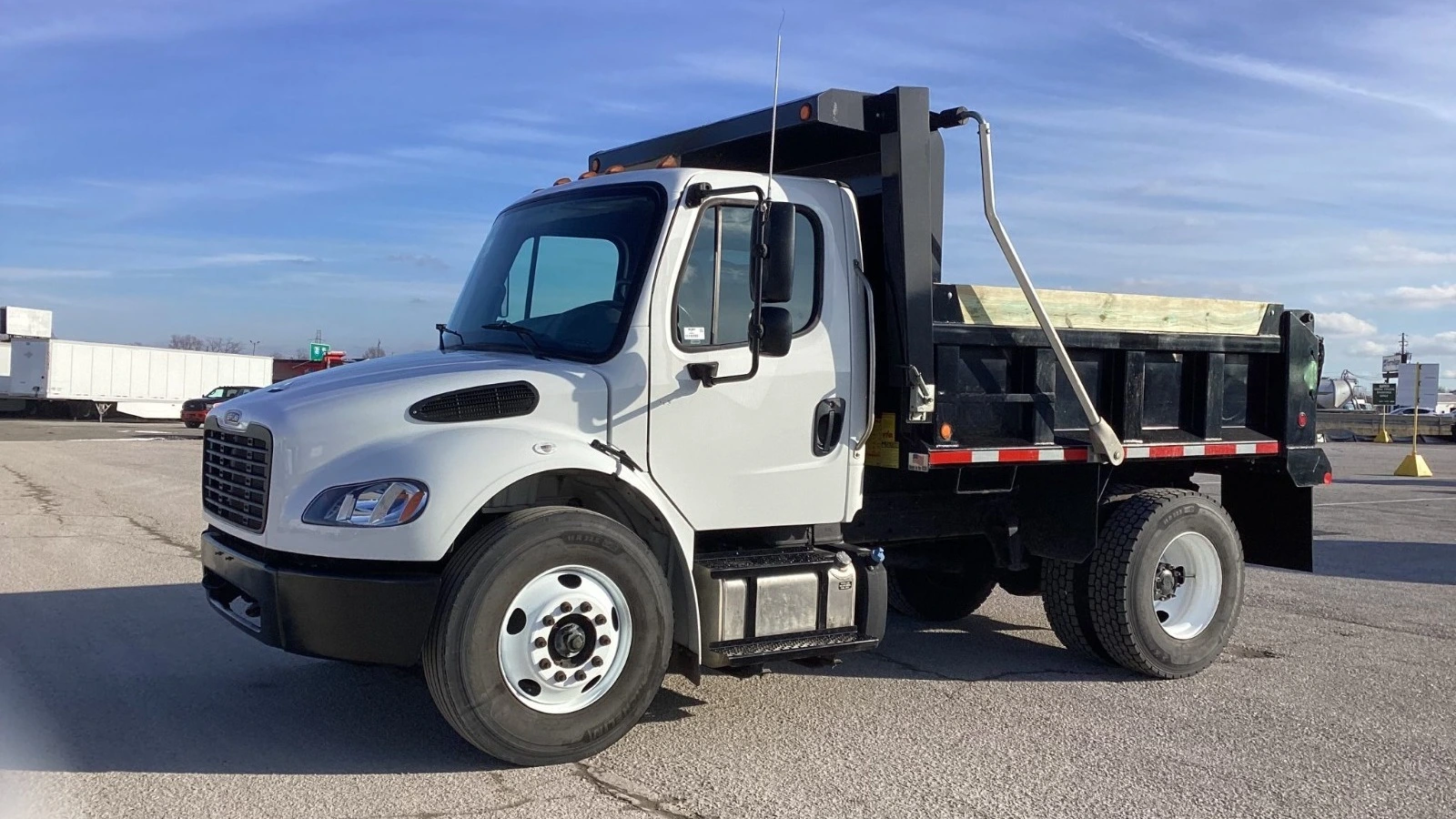 USED 2020 Freightliner M2 106 DT