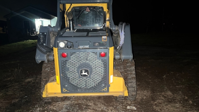 USED 2023 Deere 325G