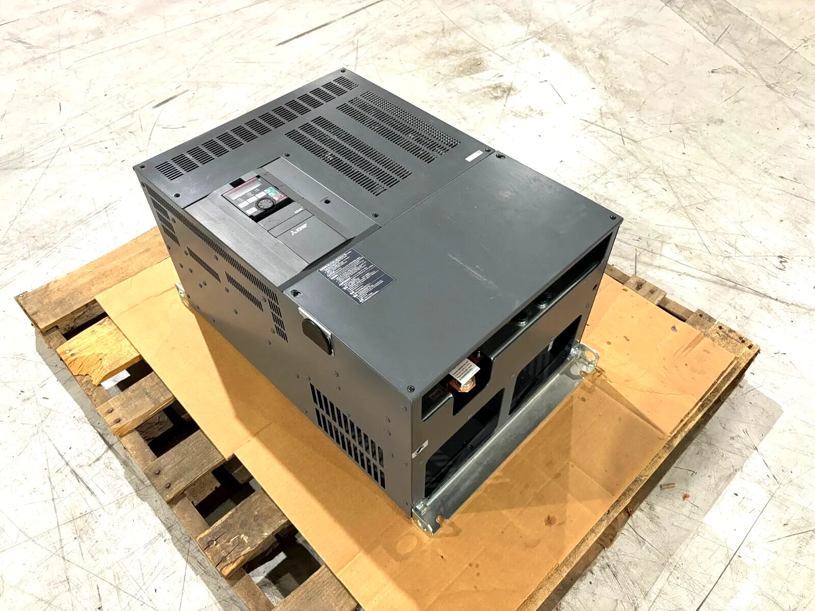 New | in-Stock Mitsubishi Electric FR-A840-110K-1 Variable Speed Drives Michigan US | Maverick Industrial Sales #1495926