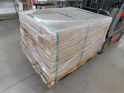 Full Pallet of Laminate Flooring – Mohawk Brand