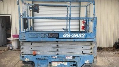 USED 2013 Genie GS-2632