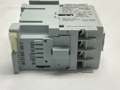 Used Allen-Bradley Ser A Contactor 25A 690V 110/120V Coil w/ 100-ETA3 PLC Contactors Michigan US | Maverick Industrial Sales #1392402