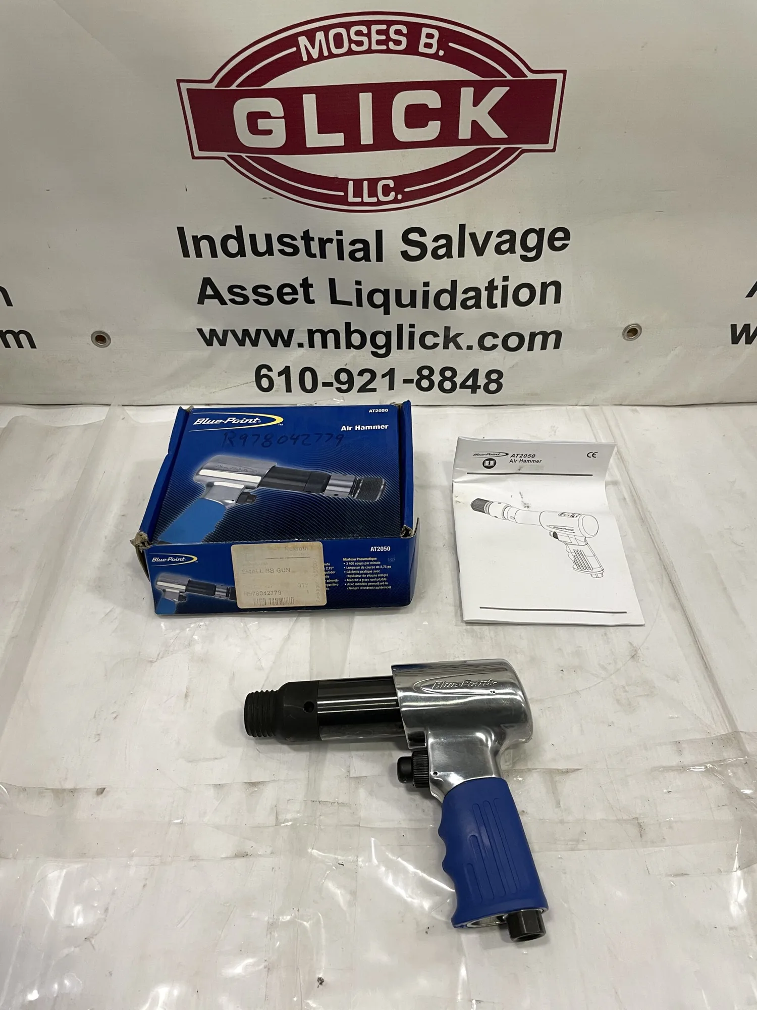 Blue-Point AT2050 Pneumatic Rivet/Riveting Air Hammer 90psi 1/4″ -NIB