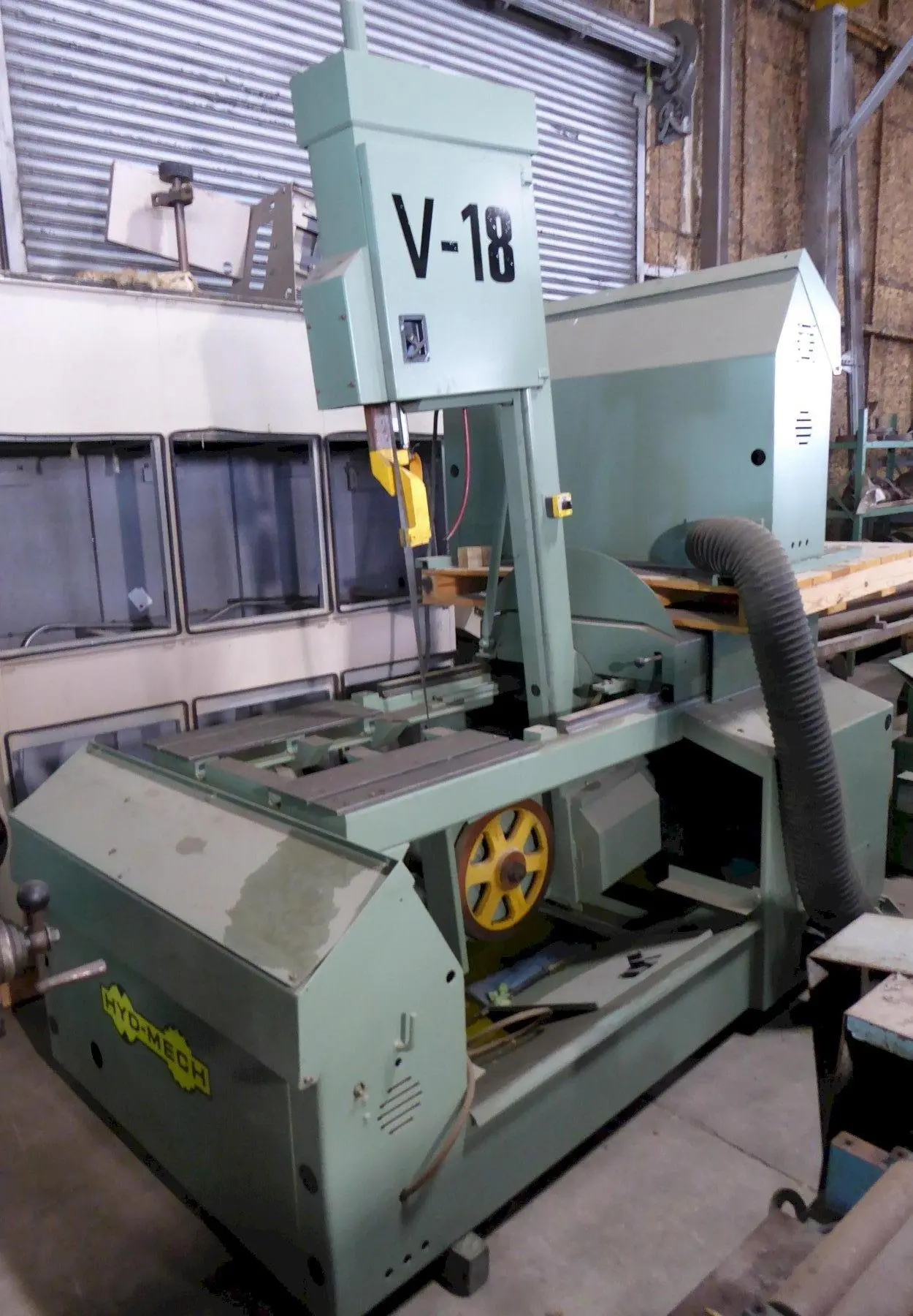 USED 1998 HYD-MECH V-18