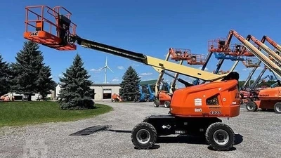 USED 2021 JLG 400S