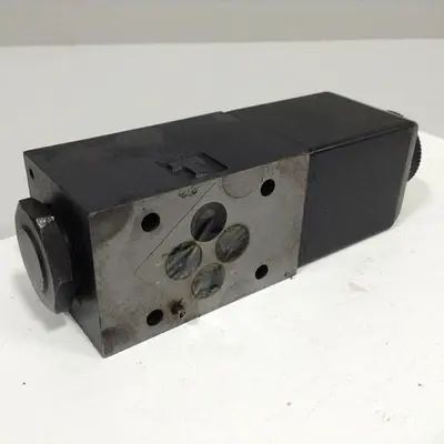 USED VICKERS DG4V322AMUHL760