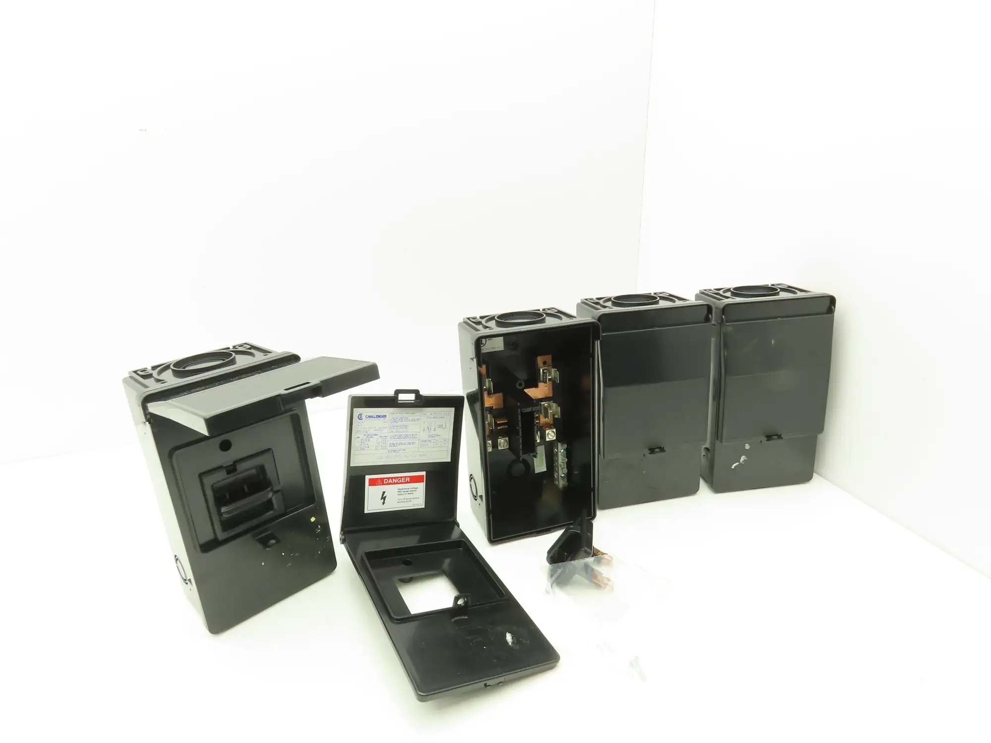 Challenger RPL221 Fusible Disconnect 30A 120/240VAC 2 Pole Rainproof Lot of 4