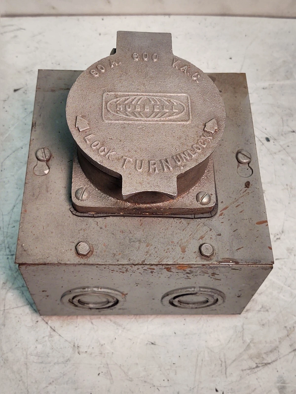 USED Hubbell HBL26410