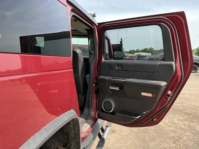 USED 2005 HUMMER H2