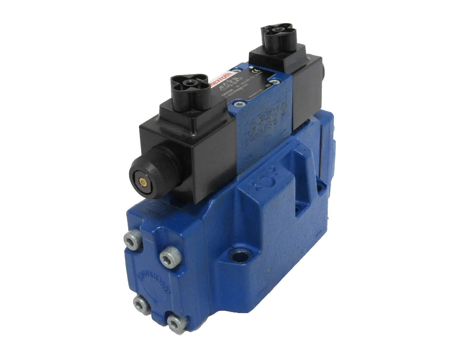 NEW REXROTH R900939187 VALVE 4WEH16J72/6EW110N9ETK4/B10 R900912188