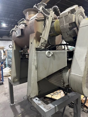 HENSCHEL HVD300 300 LITER PLOUGH MIXER - 40HP