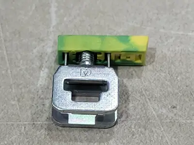 Terminal Block Busbar Screw 22-12 AWG, 300V, 20A